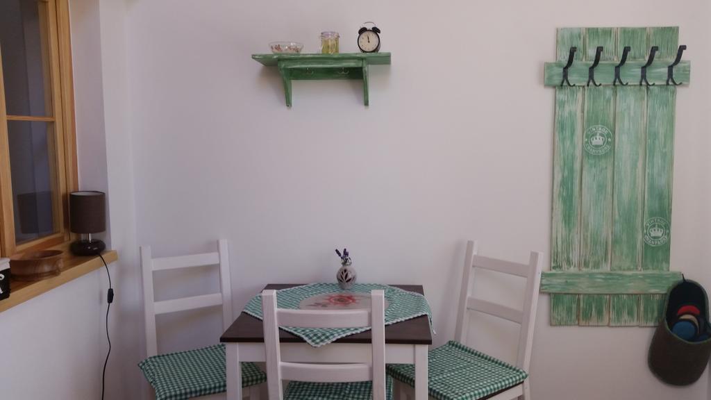 Apartments Emma Červená Voda المظهر الخارجي الصورة